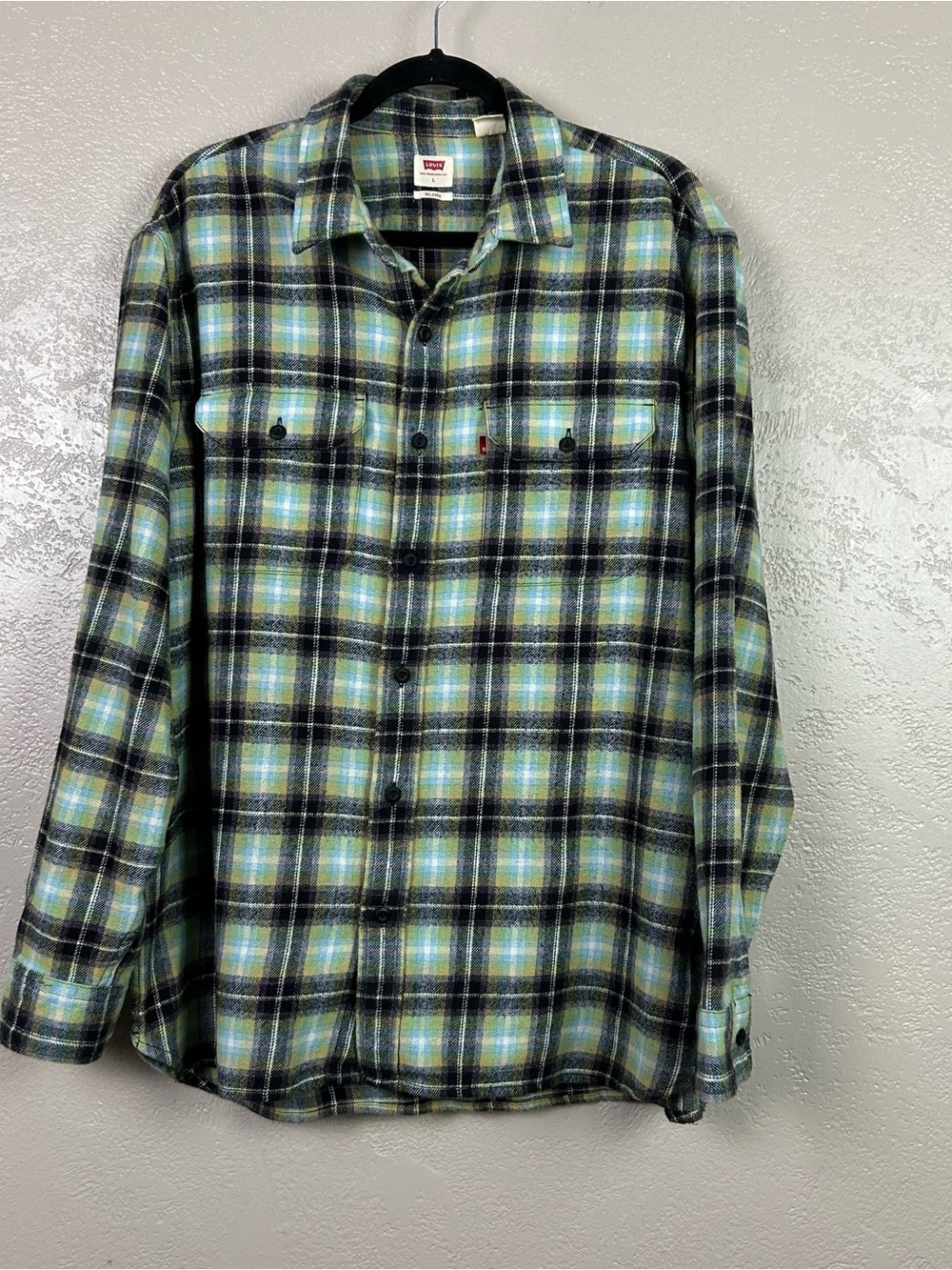 Levi's Green Blue flannel Plaid Button-Down Shirt